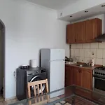 Elektoralna 26 *